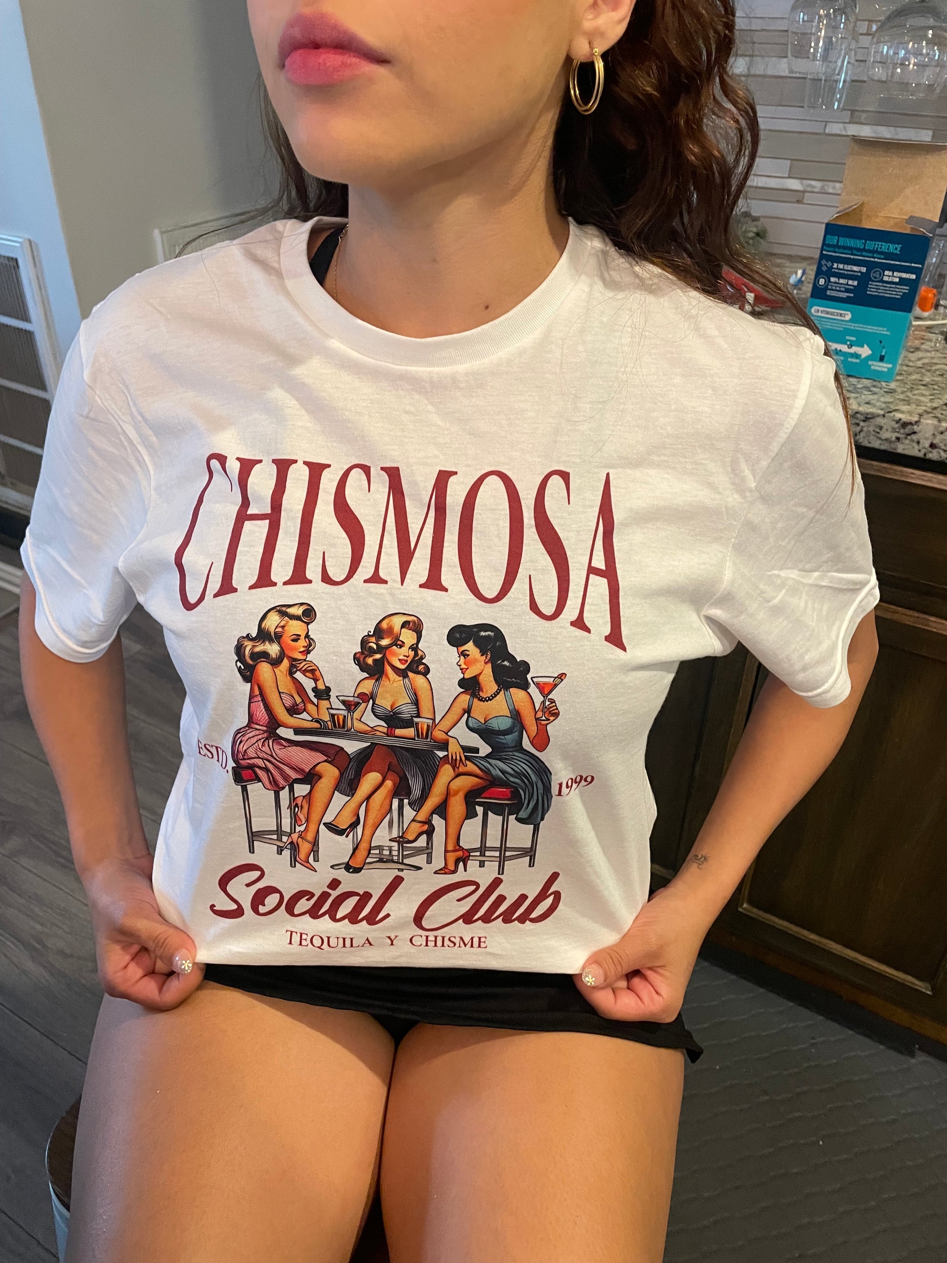 Chismosa Graphic Tee - Lapulgatshirts